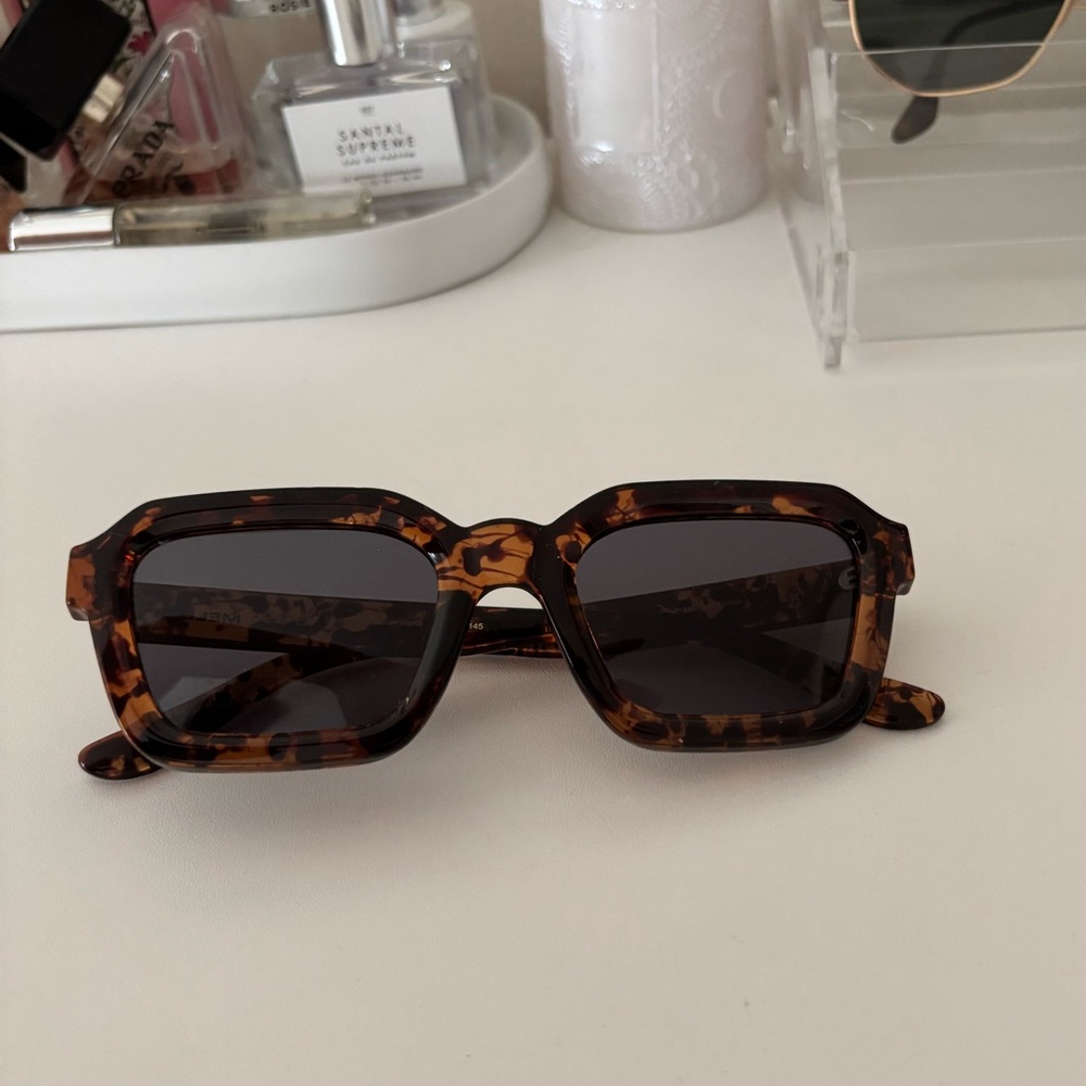 Meller Nayah Sunglasses